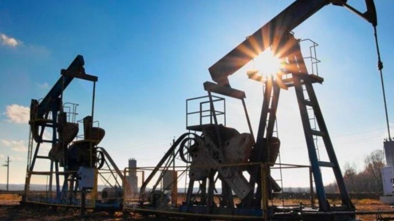 Petroleros anuncian paro total en el yacimiento El Corcovo de Malargüe