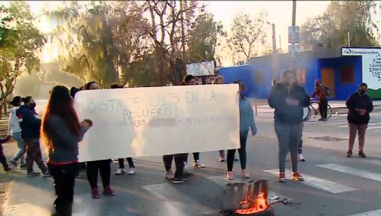 Padres de una escuela de Las Heras protestaron ante los constantes hechos de inseguridad