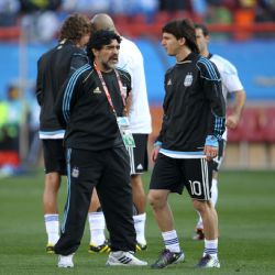 Maradona y Messi, en el mejor equipo de todos los tiempos