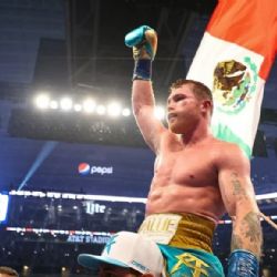 Canelo Álvarez peleará en mayo en Guadalajara