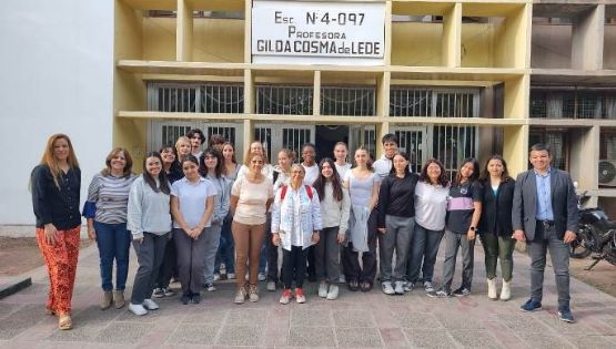 Escuela maipucina recibió a estudiantes franceses de intercambio