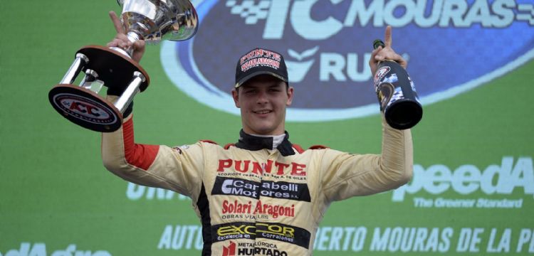 Un piloto cordobés de 14 años se quedó con el TC Pista Mouras