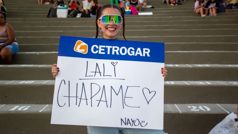 Los fanáticos de Lali llenaron el Frank Romero Day