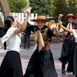 Guaymallén homenajeó a los bailarines folclóricos en su día