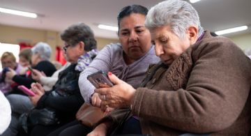 Se lanzó en Ciudad la aplicación “Mayores Conectados”