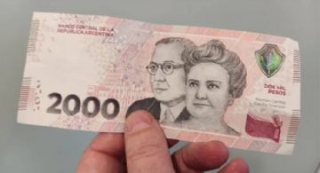 A cuatro meses de su lanzamiento, aún hay cajeros que no expenden el billete de $2.000