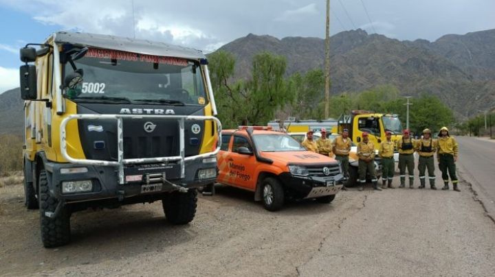 Mendoza le ofrece apoyo a Chile en la lucha contra los incendios